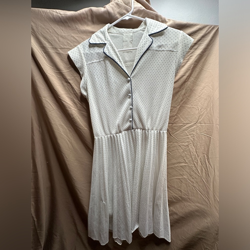 Vintage pinup button dress